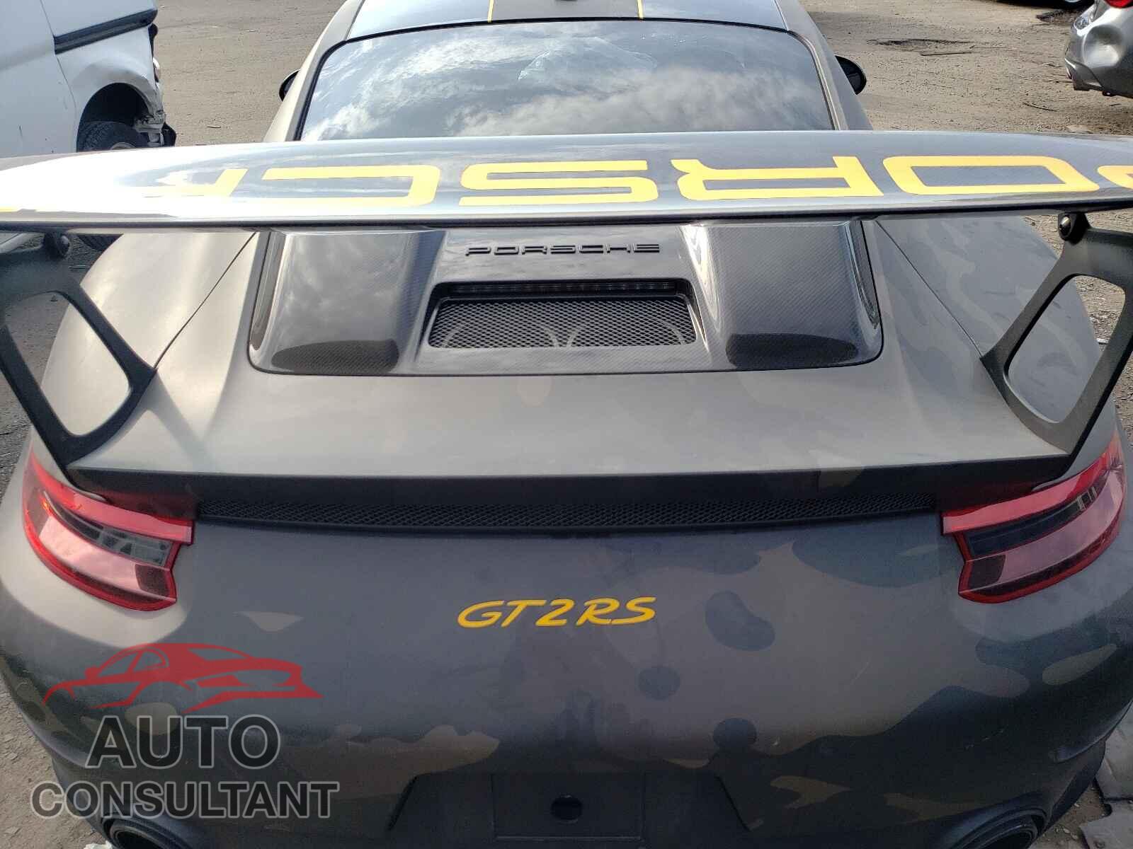 PORSCHE 911 2019 - WP0AE2A97KS155277
