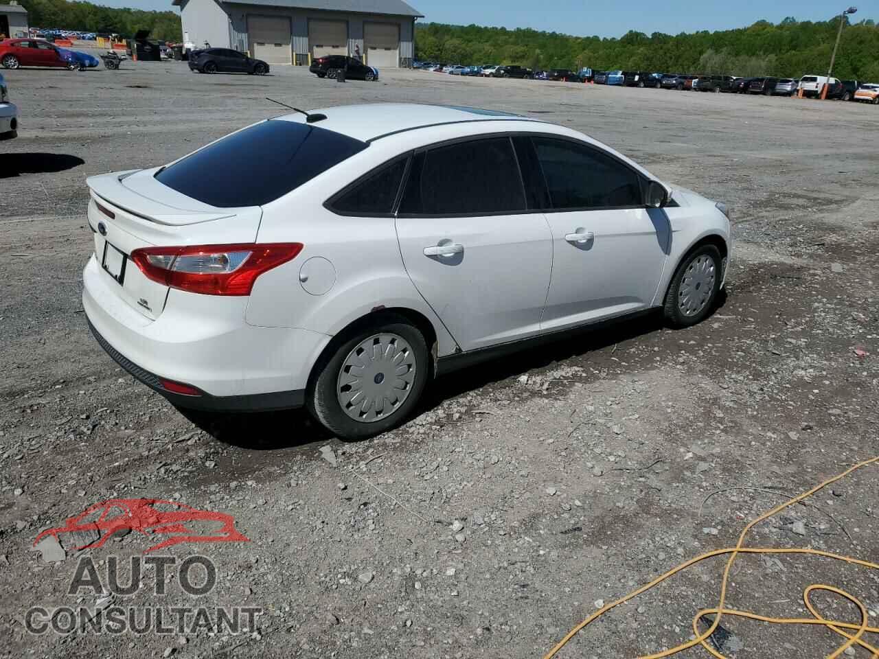 FORD FOCUS 2013 - 1FADP3F24DL128940