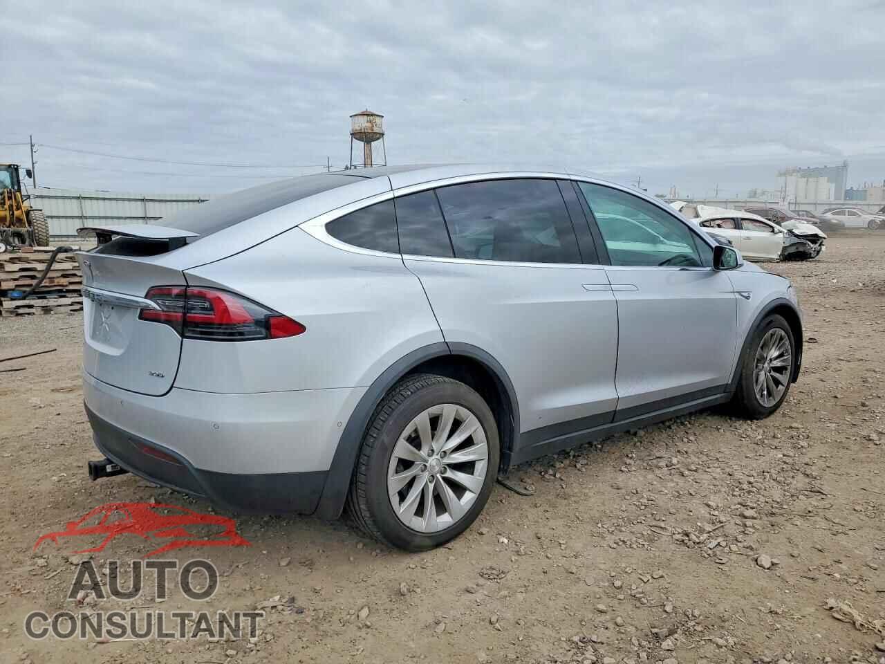 TESLA MODEL X 2016 - 5YJXCBE26GF015903