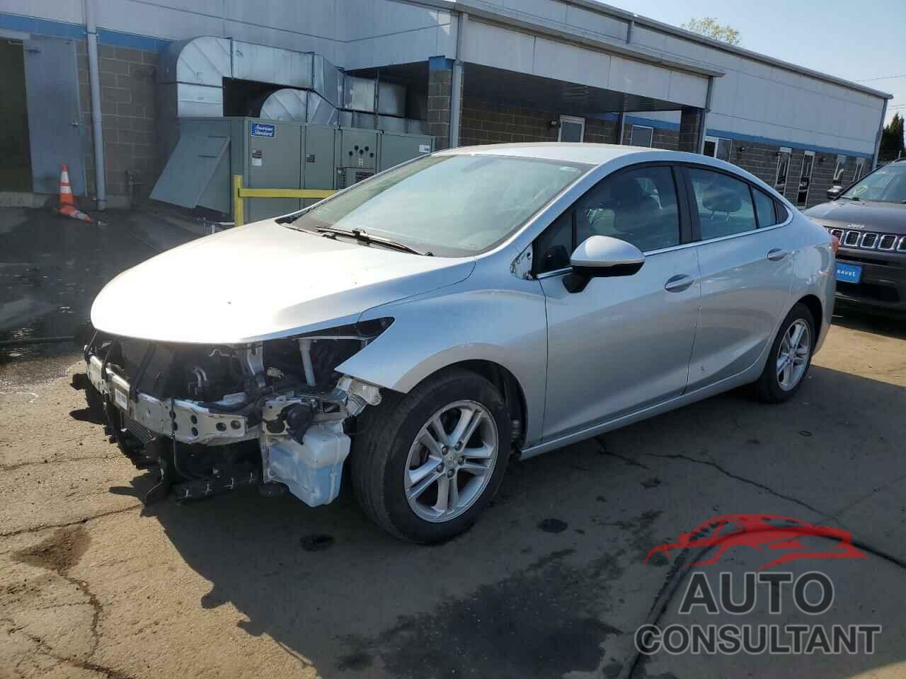CHEVROLET CRUZE 2018 - 1G1BE5SM4J7114933