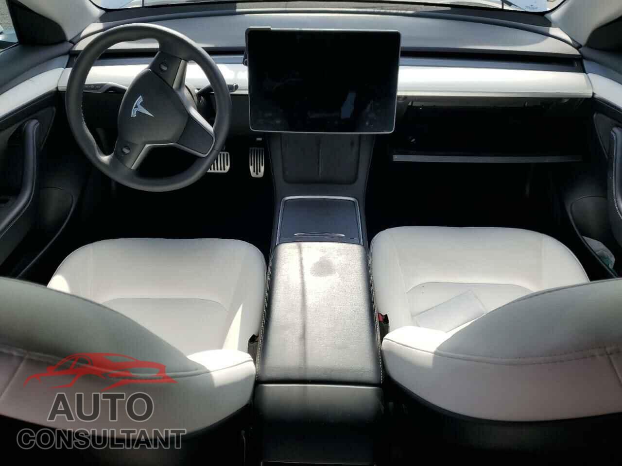 TESLA MODEL 3 2022 - 5YJ3E1EA5NF243396