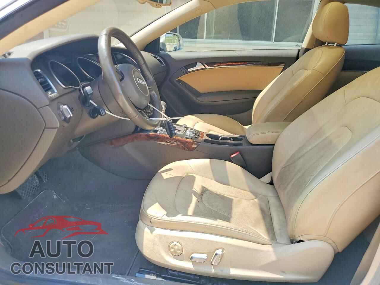 AUDI A5 PREMIUM 2013 - WAULFAFR6DA008785