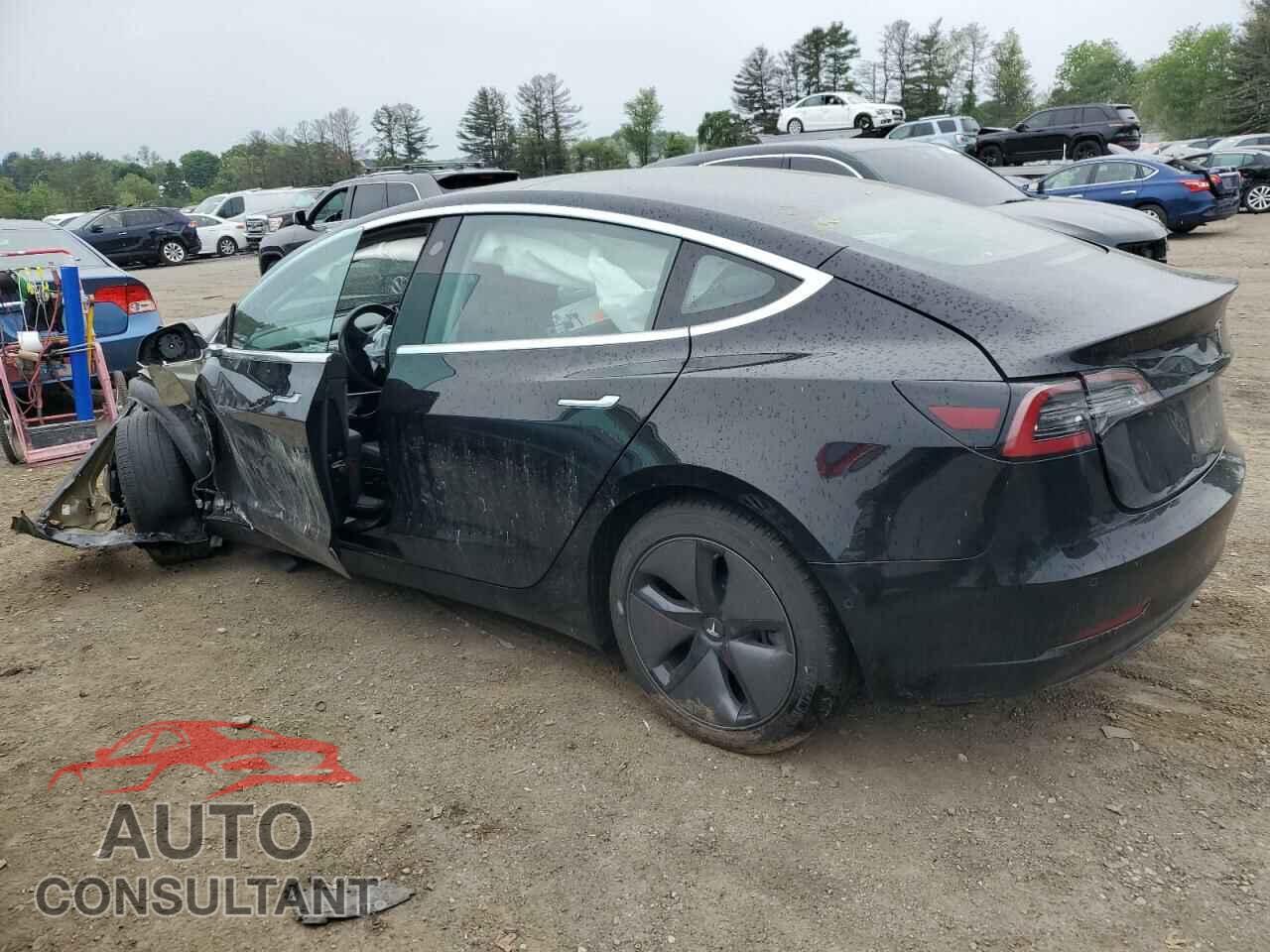 TESLA MODEL 3 2018 - 5YJ3E1EA4JF157409