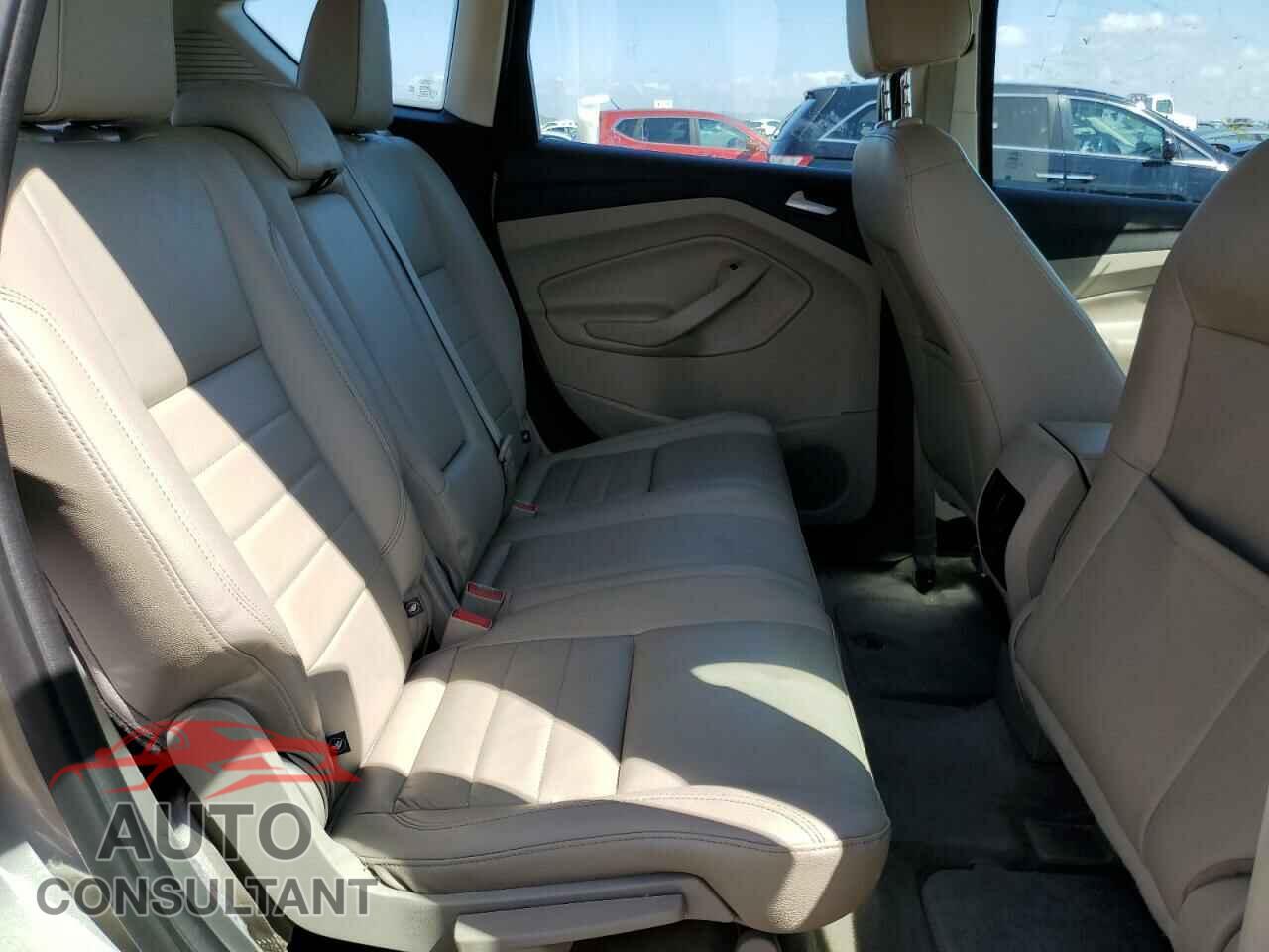FORD CMAX 2015 - 1FADP5CU2FL124535