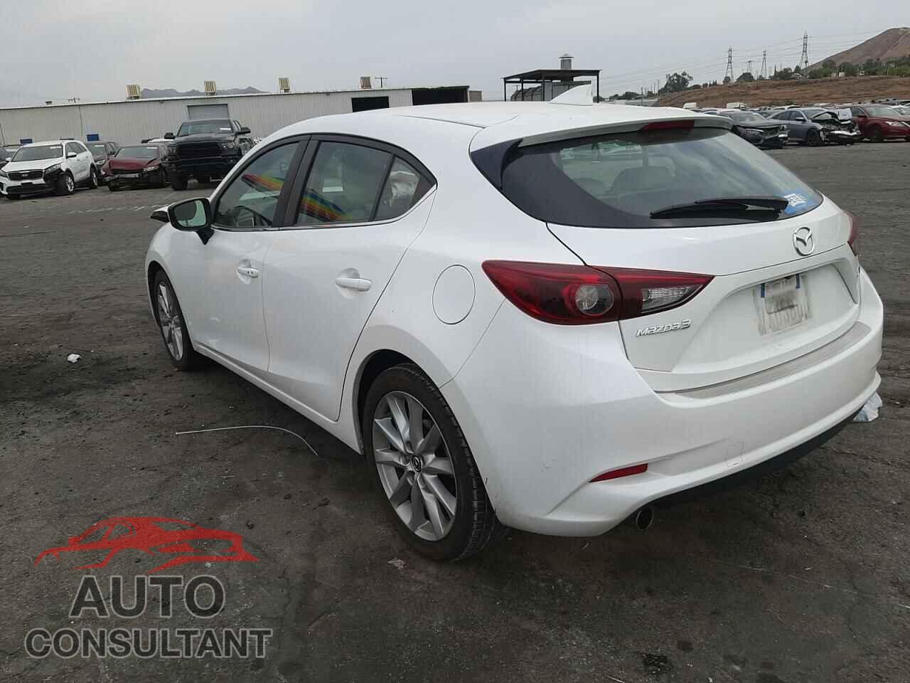 MAZDA 3 2017 - 3MZBN1M32HM150055
