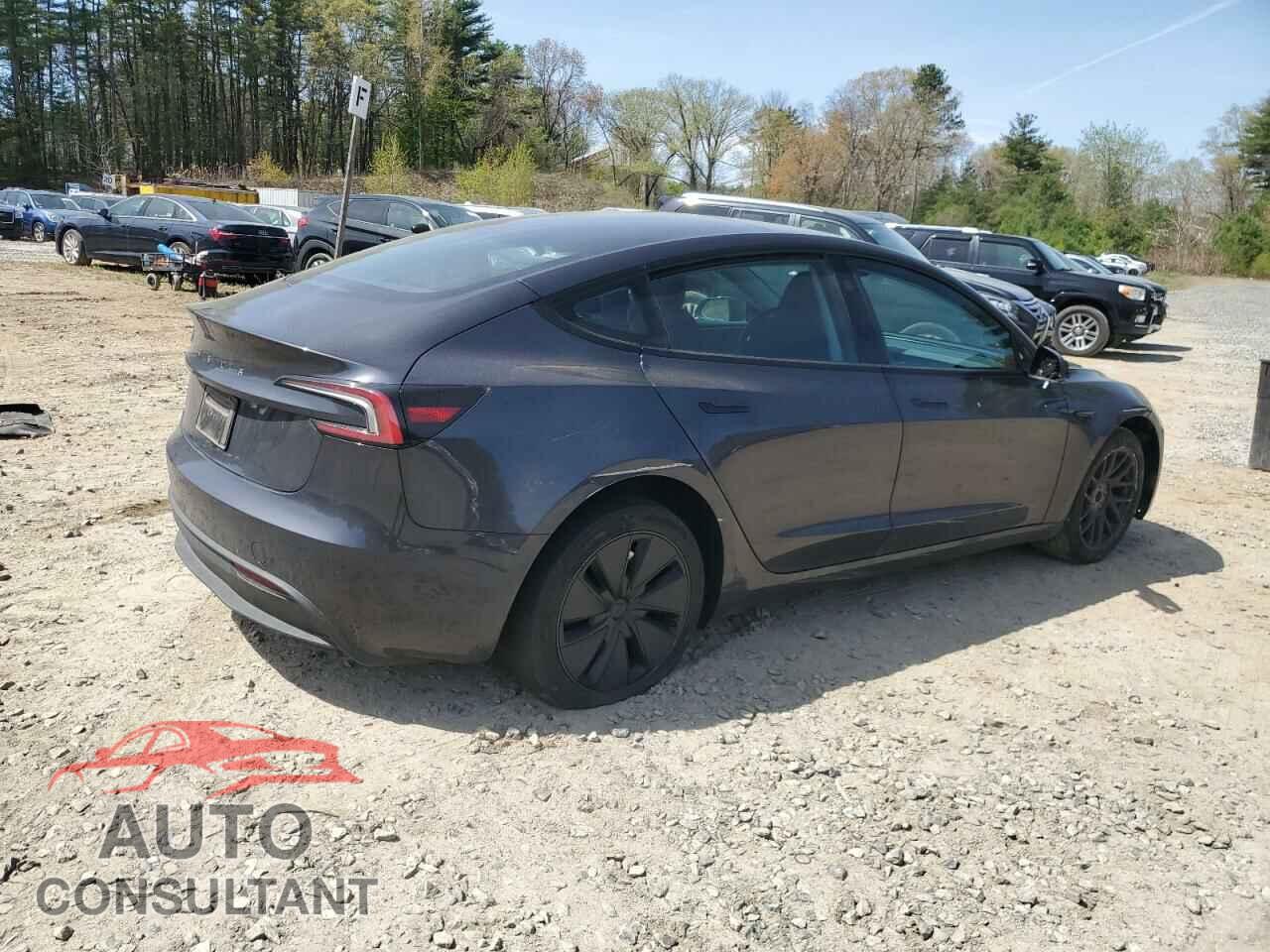 TESLA MODEL 3 2024 - 5YJ3E1EA8RF835932