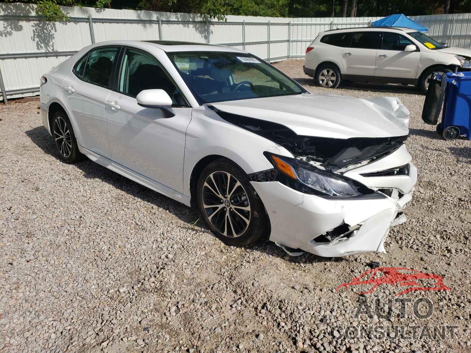 TOYOTA CAMRY 2019 - 4T1B11HK4KU827220