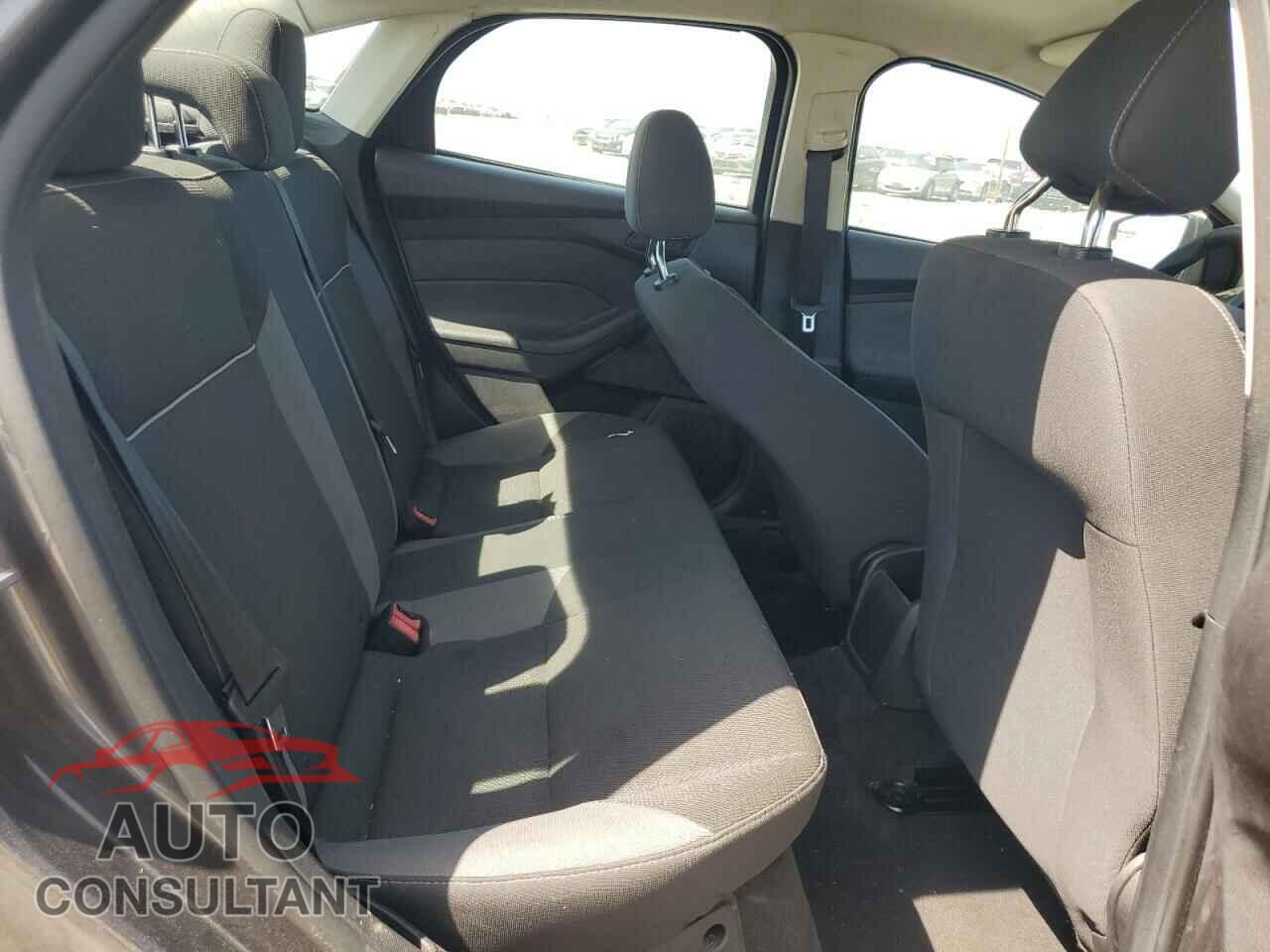 FORD FOCUS 2014 - 1FADP3E21EL132267