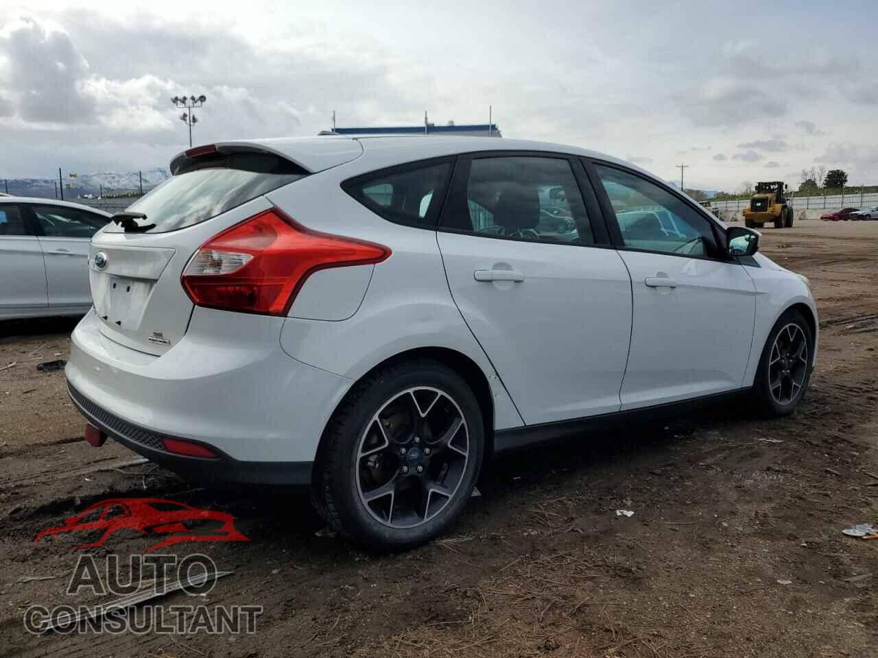 FORD FOCUS 2012 - 1FAHP3K2XCL377846