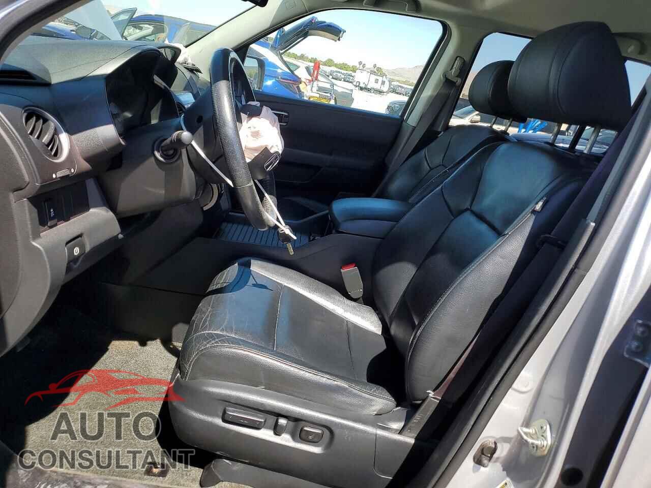 HONDA PILOT 2015 - 5FNYF4H55FB042599