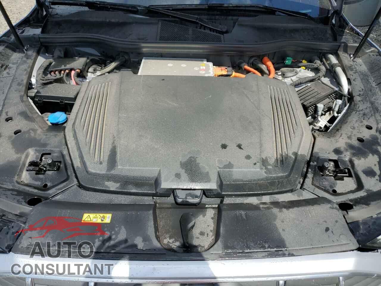 AUDI E-TRON 2019 - WA1LAAGE5KB021901