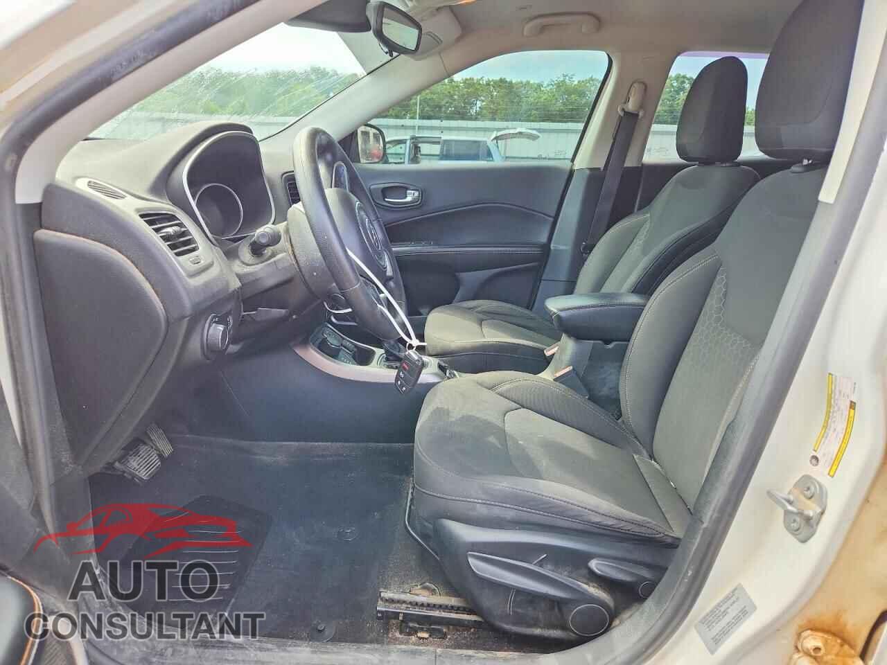 JEEP COMPASS 2017 - 3C4NJDABXHT646168