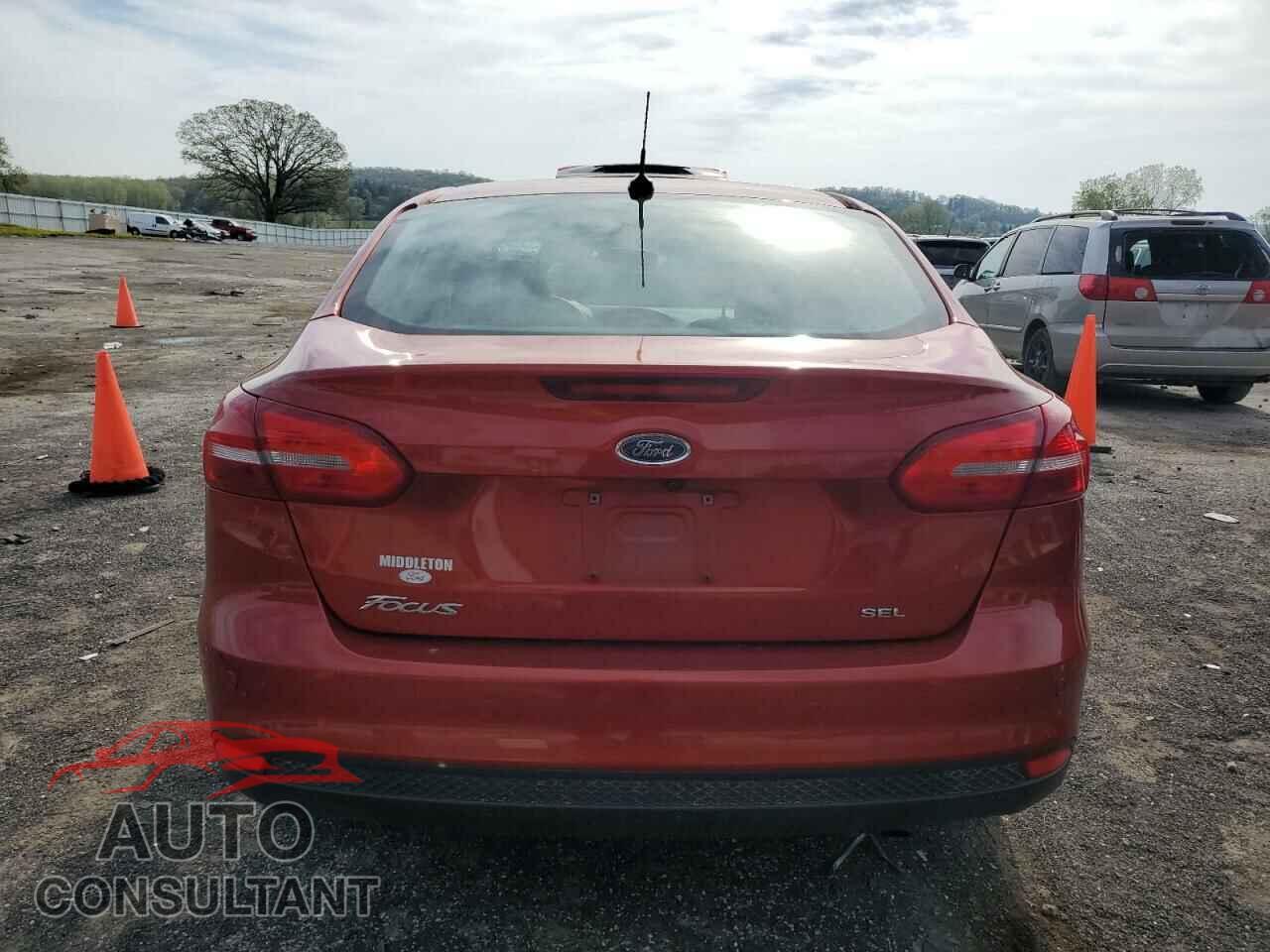 FORD FOCUS 2018 - 1FADP3H2XJL300770