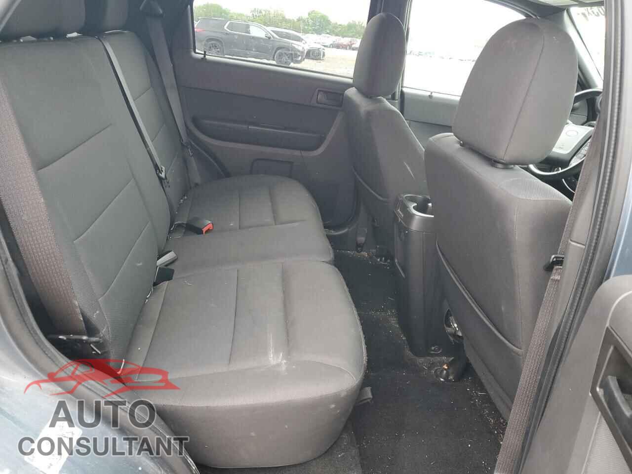 FORD ESCAPE 2012 - 1FMCU9DG5CKA64682