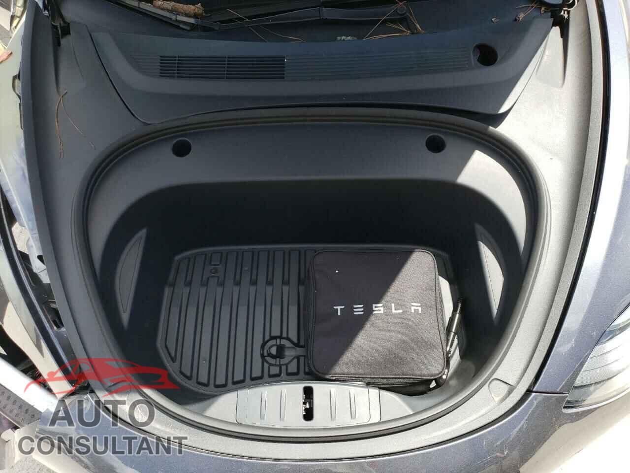 TESLA MODEL 3 2023 - 5YJ3E1EA0PF395783