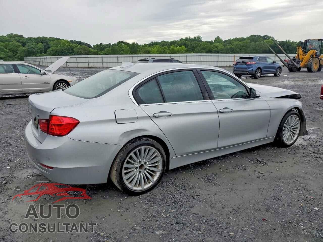 BMW 3 SERIES 2013 - WBA3A5C55DF359617