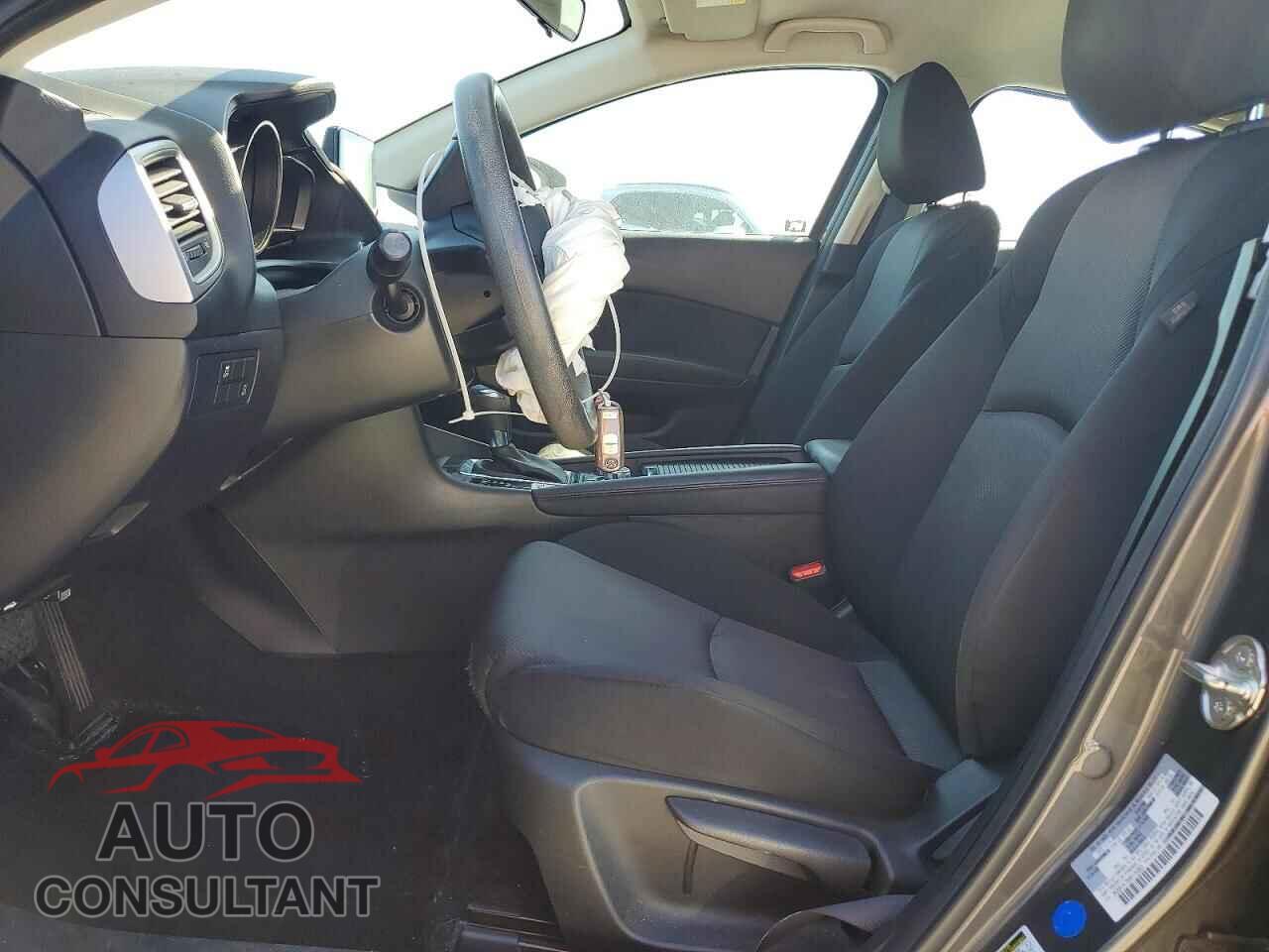 MAZDA 3 2017 - 3MZBN1K76HM115363