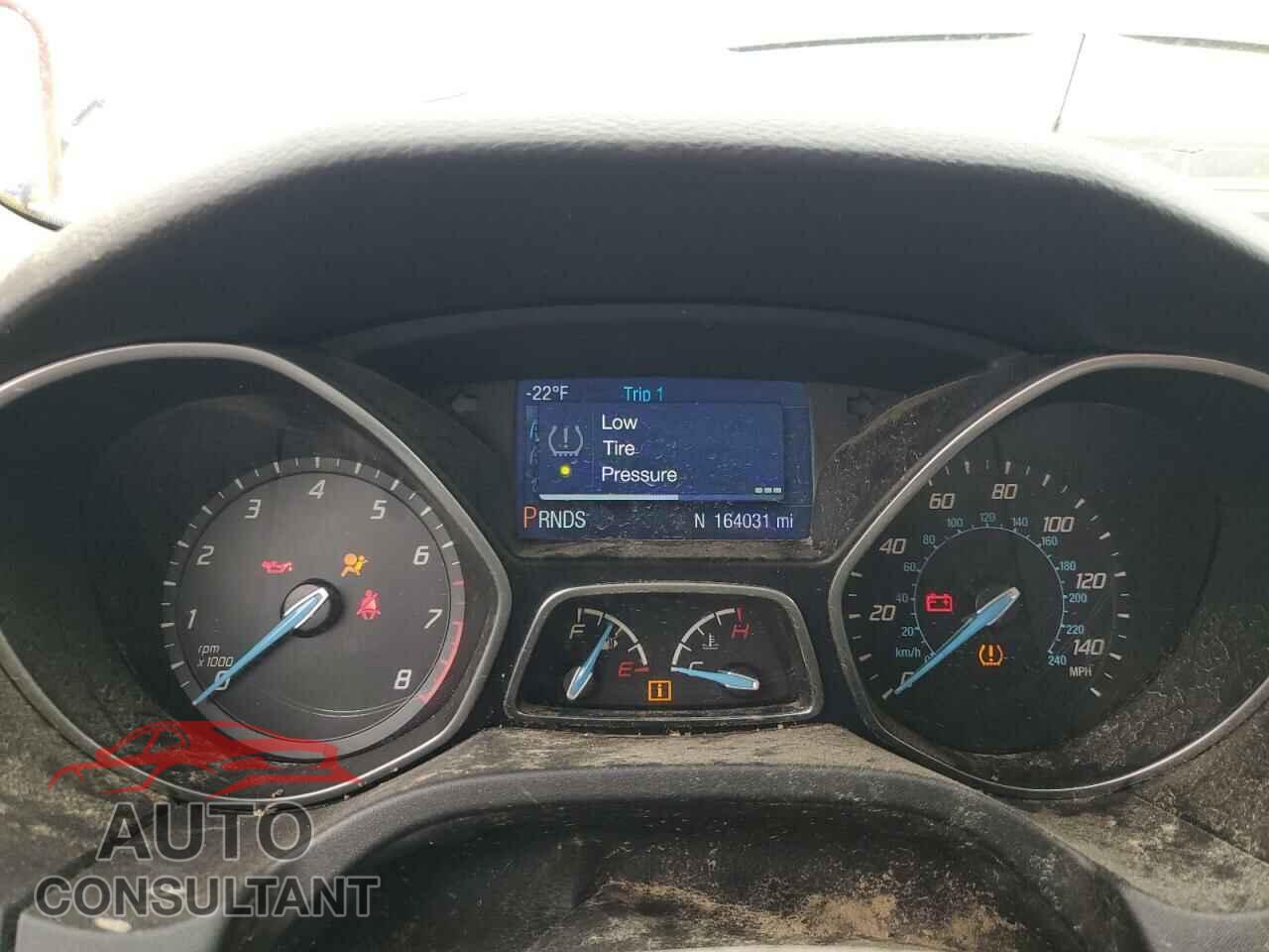 FORD FOCUS 2014 - 1FADP3F2XEL140592