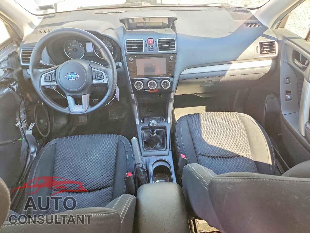 SUBARU FORESTER 2017 - JF2SJAEC0HG482360
