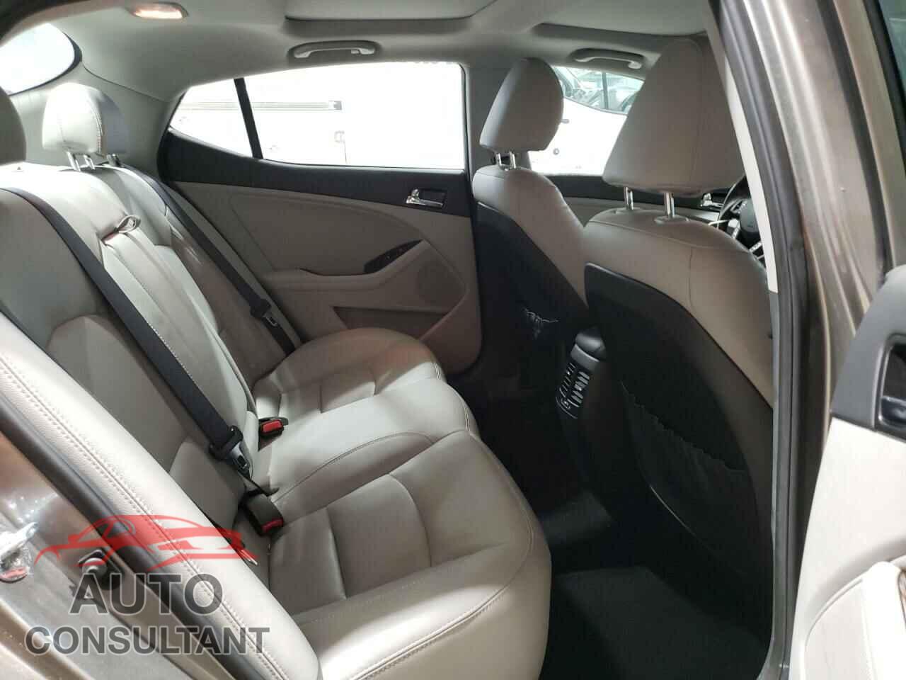 KIA OPTIMA 2012 - 5XXGN4A68CG025452