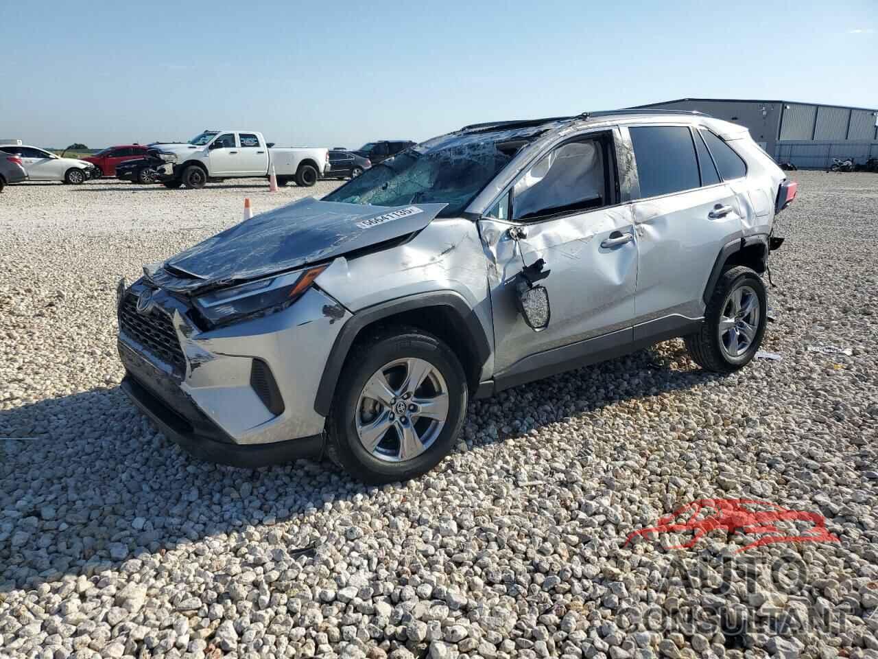 TOYOTA RAV4 2023 - 2T3W1RFV3PW257495