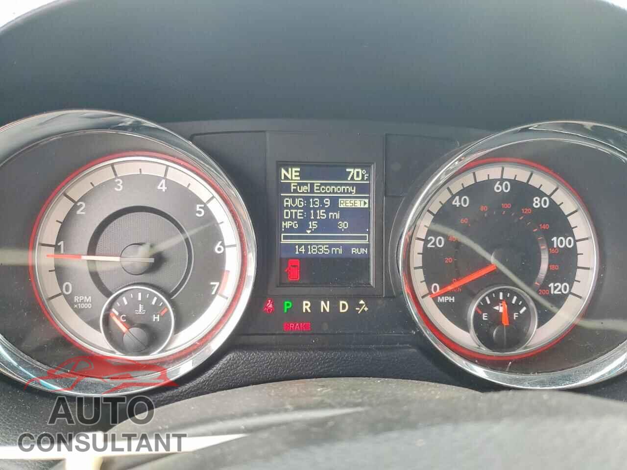 DODGE CARAVAN 2015 - 2C4RDGEG7FR667074