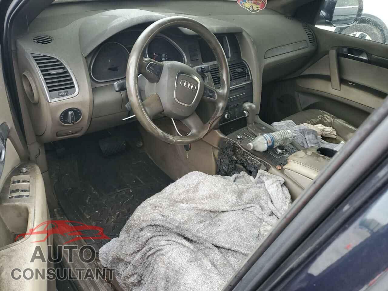 AUDI Q7 2010 - WA1LYAFE4AD000442