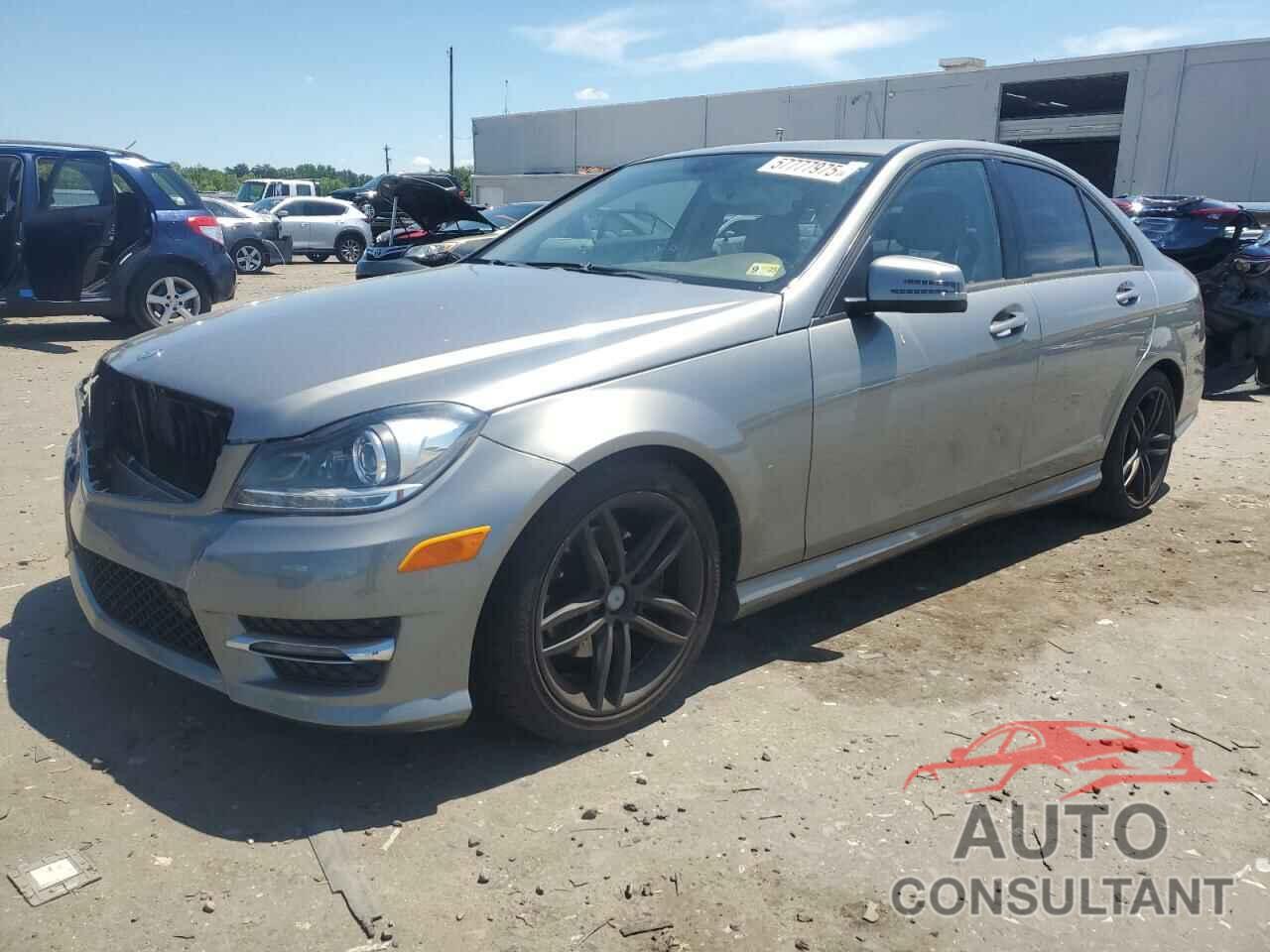 MERCEDES-BENZ C-CLASS 2012 - WDDGF8BB0CR228743