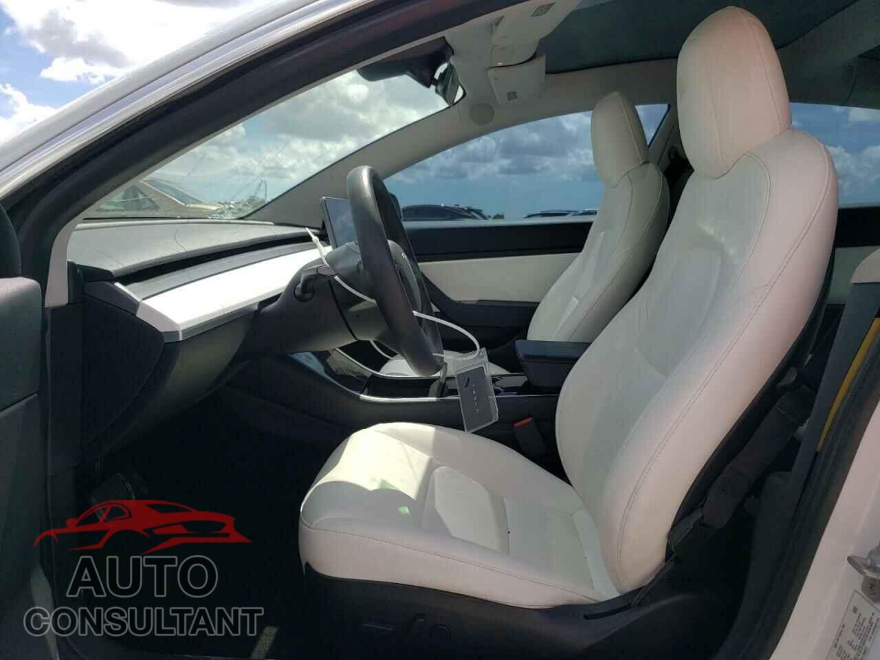 TESLA MODEL 3 2020 - 5YJ3E1EA6LF785877