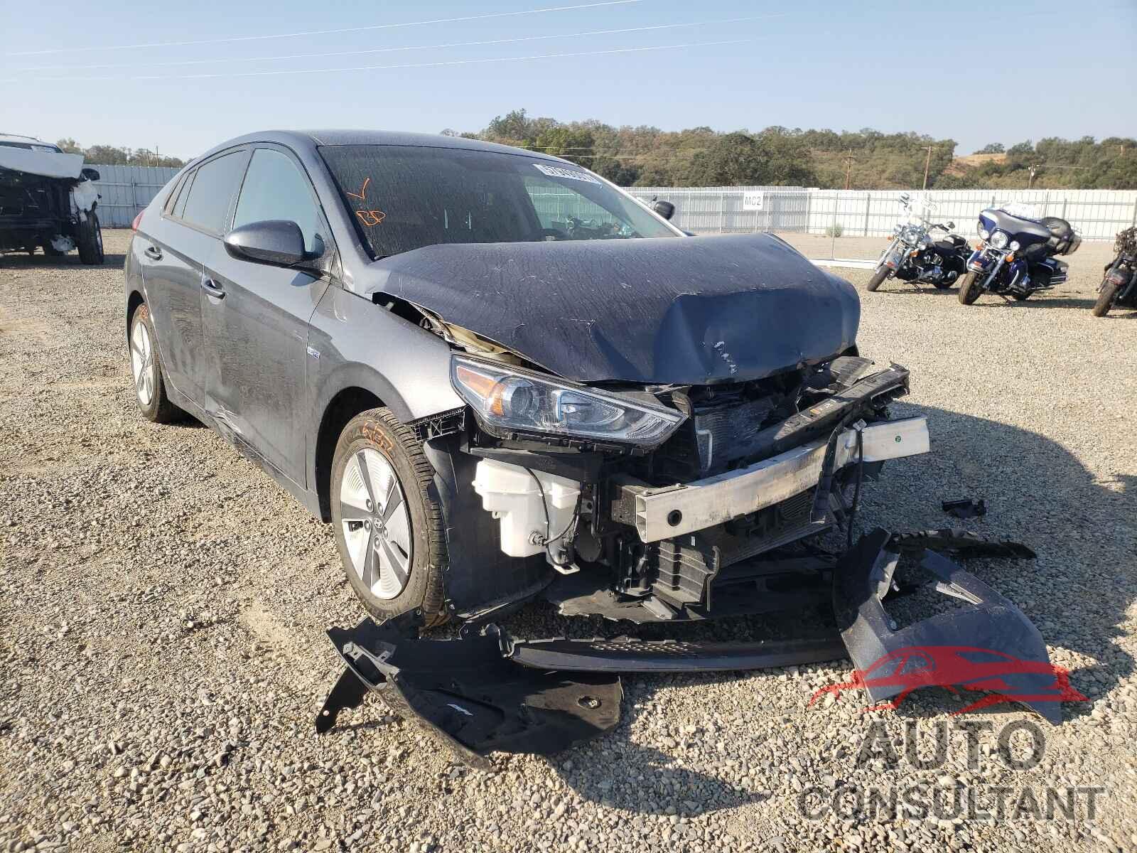 HYUNDAI IONIQ 2017 - KMHC65LC8HU024464