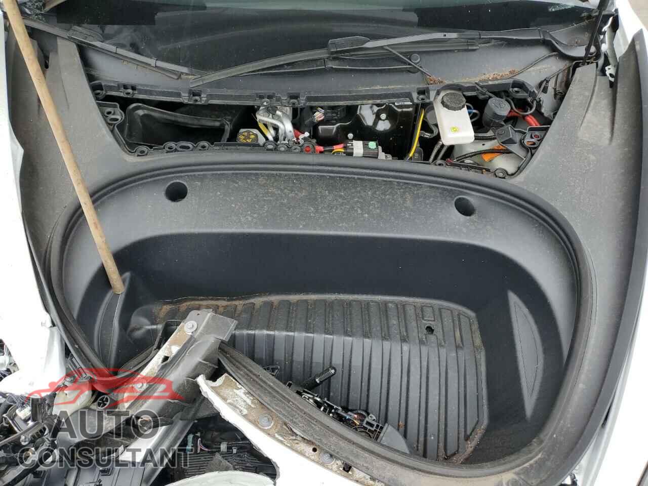 TESLA MODEL 3 2023 - 5YJ3E1EA2PF564136