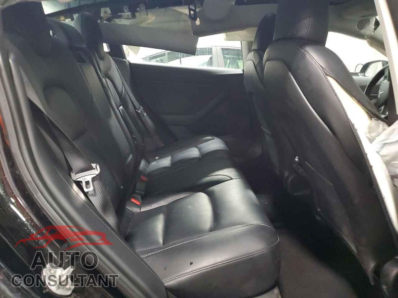 TESLA MODEL 3 2018 - 5YJ3E1EB9JF182170