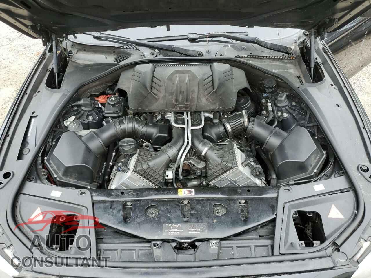 BMW M5 2013 - WBSFV9C56DD096294