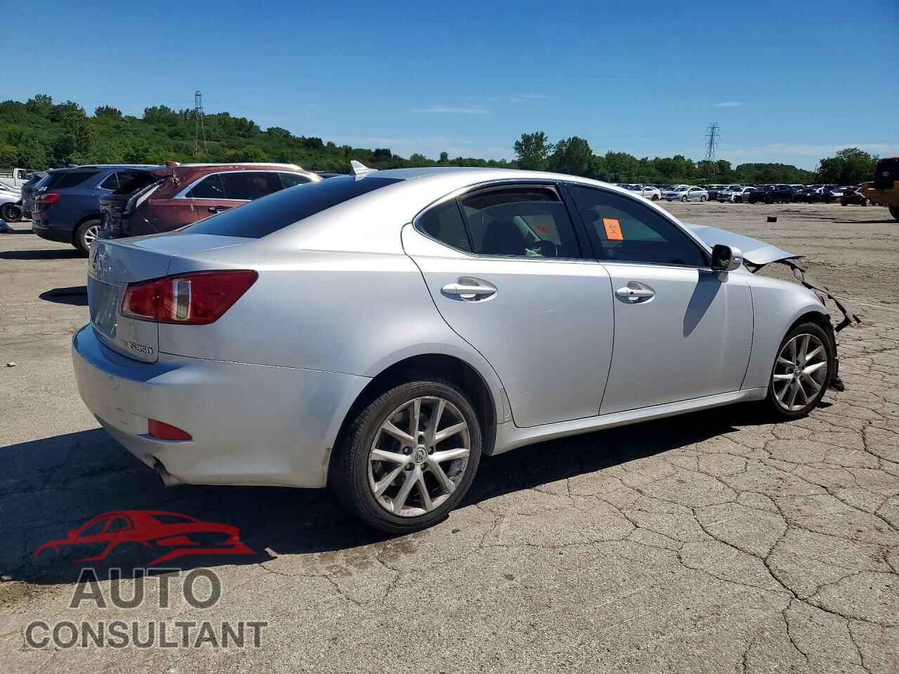 LEXUS IS 2011 - JTHCE5C21B5000697