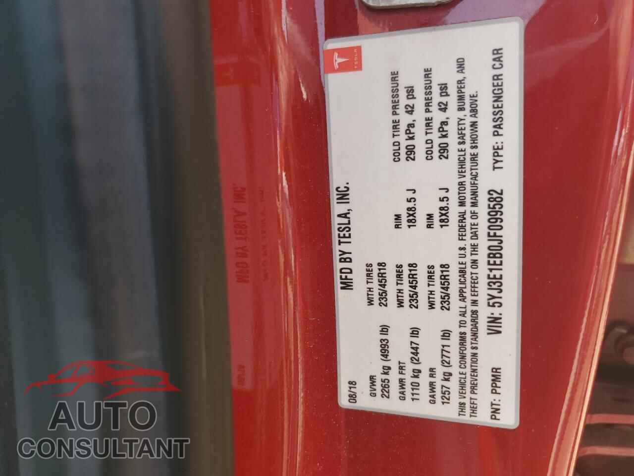 TESLA MODEL 3 2018 - 5YJ3E1EB0JF099582