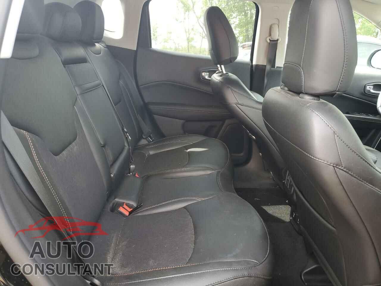JEEP COMPASS 2020 - 3C4NJDBB7LT132379