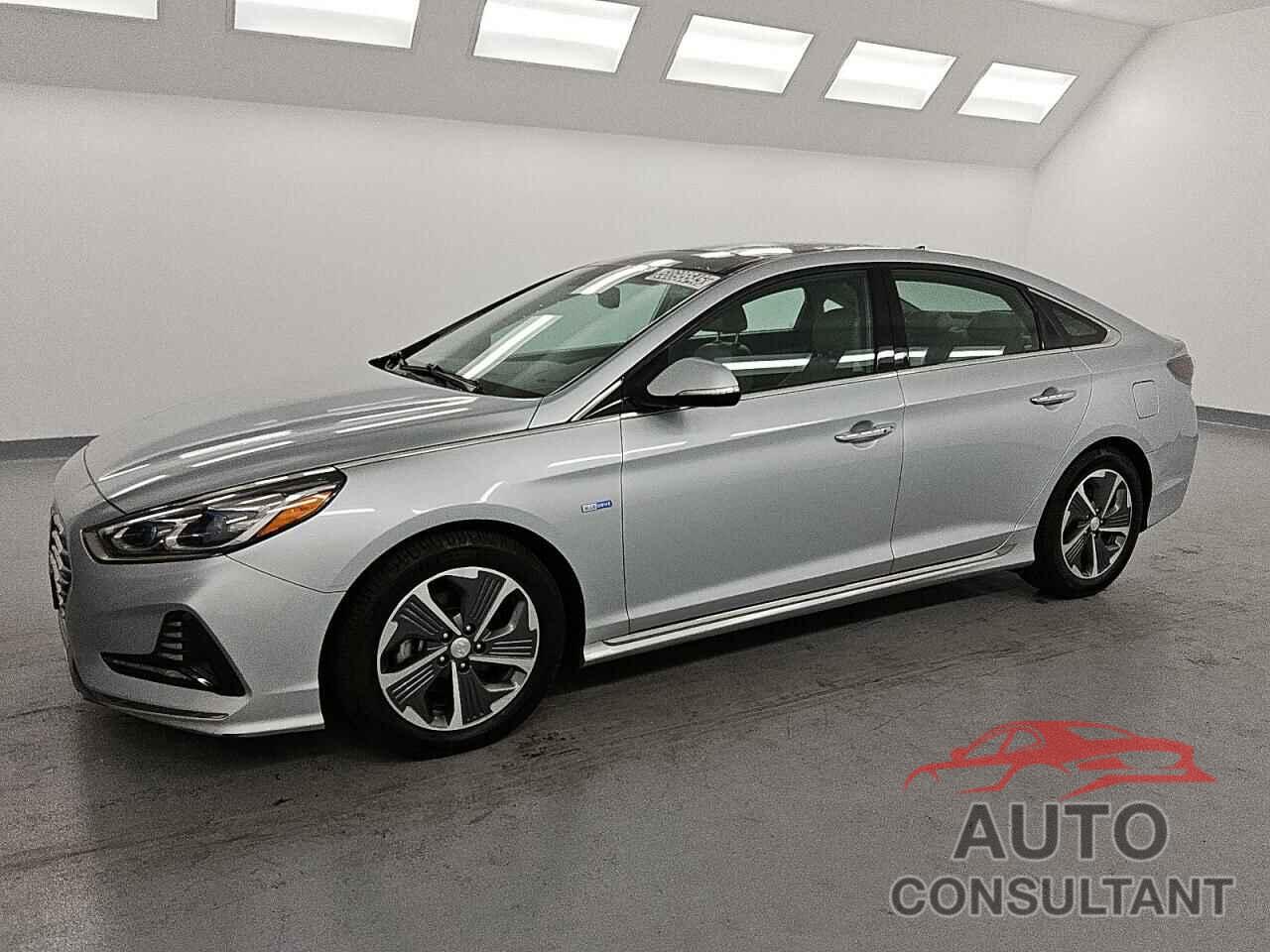 HYUNDAI SONATA 2018 - KMHE34L37JA083492