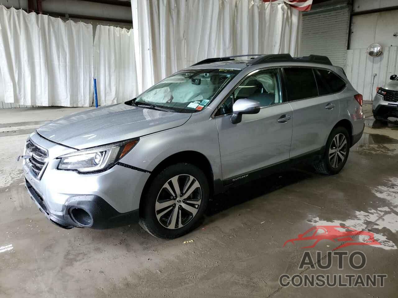 SUBARU OUTBACK 2018 - 4S4BSENCXJ3225573