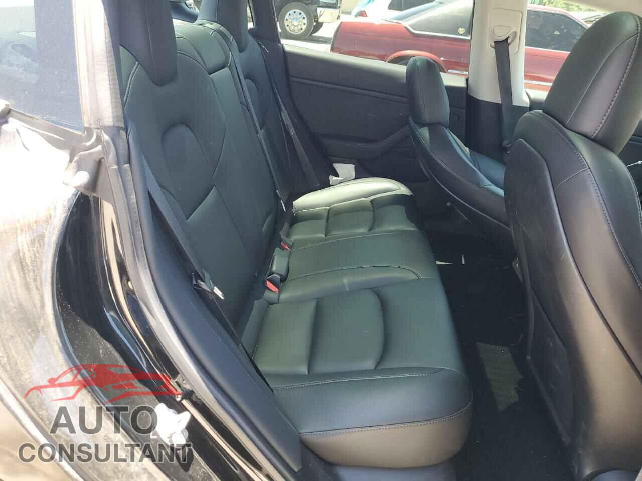 TESLA MODEL 3 2019 - 5YJ3E1EA5KF192946