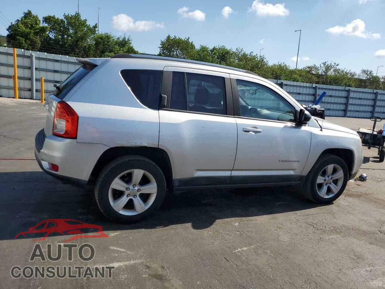 JEEP COMPASS 2011 - 1J4NF1FB5BD258569