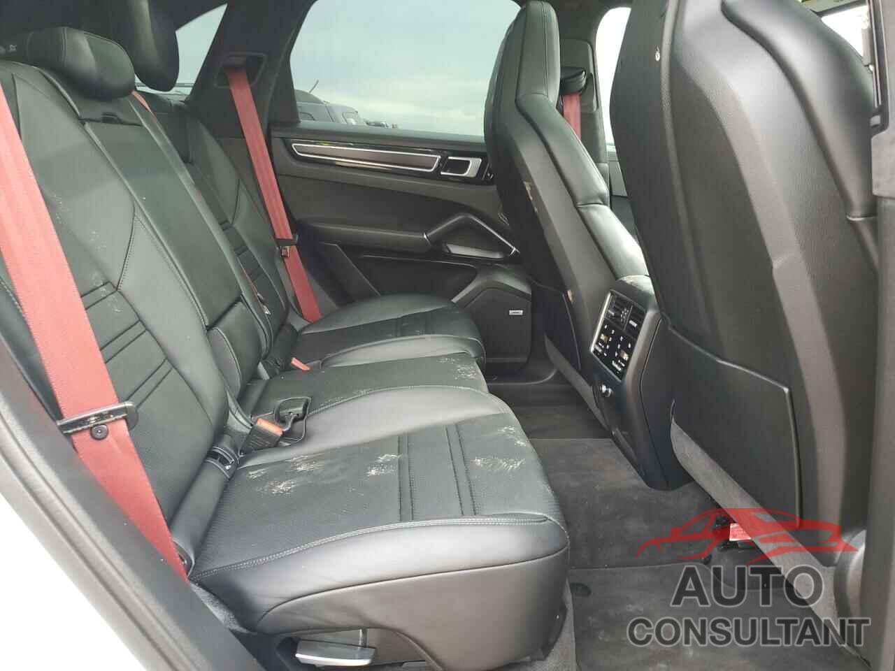 PORSCHE CAYENNE 2021 - WP1AG2AY0MDA34405