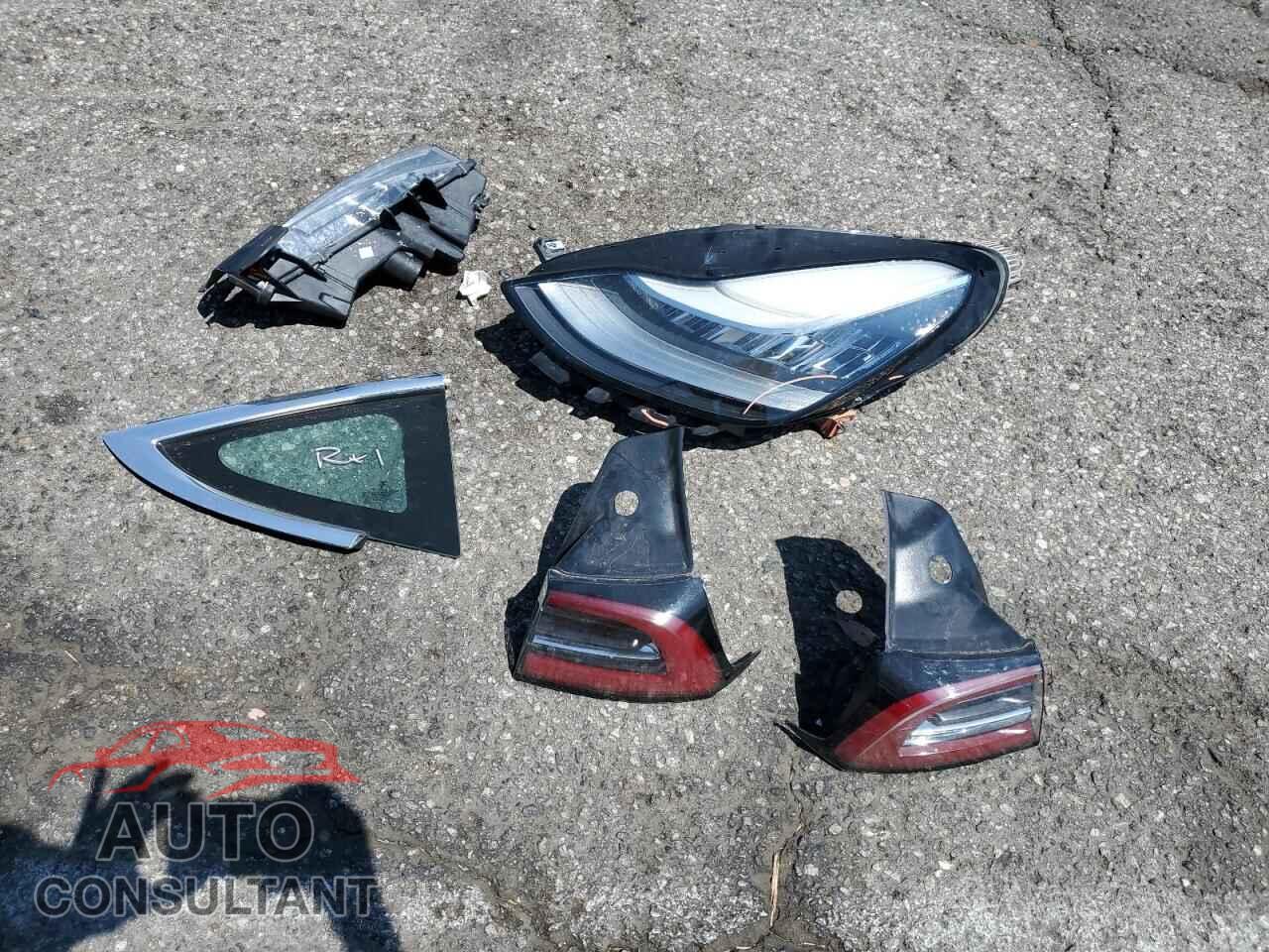 TESLA MODEL 3 2019 - 5YJ3E1EA8KF316949