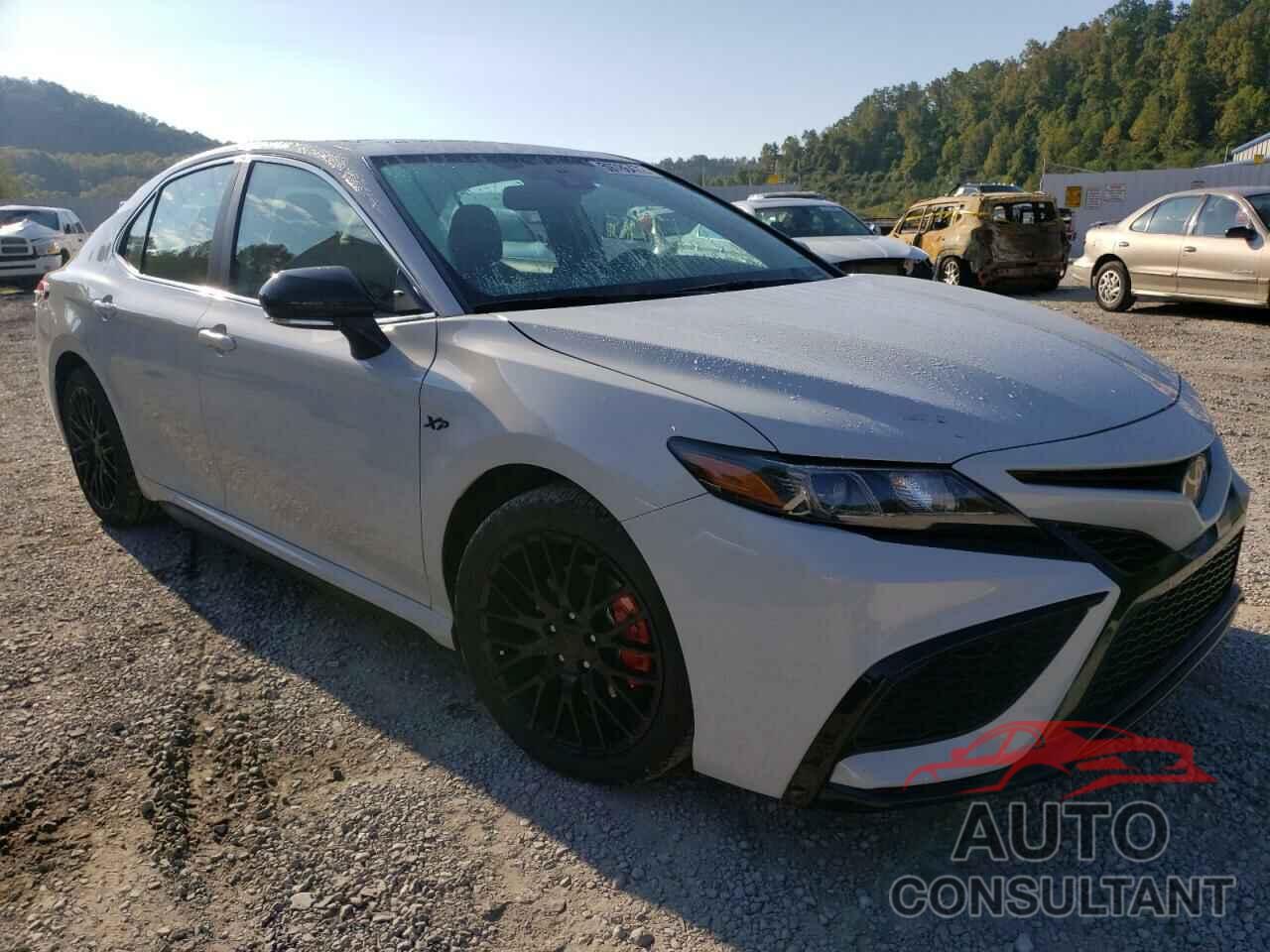 TOYOTA CAMRY 2022 - 4T1T11AK5NU015721
