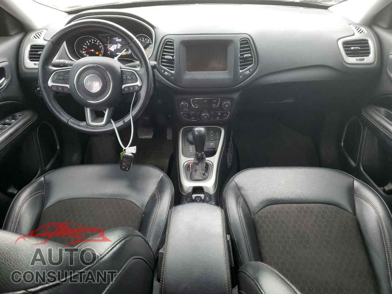 JEEP COMPASS 2020 - 3C4NJDBB9LT255634