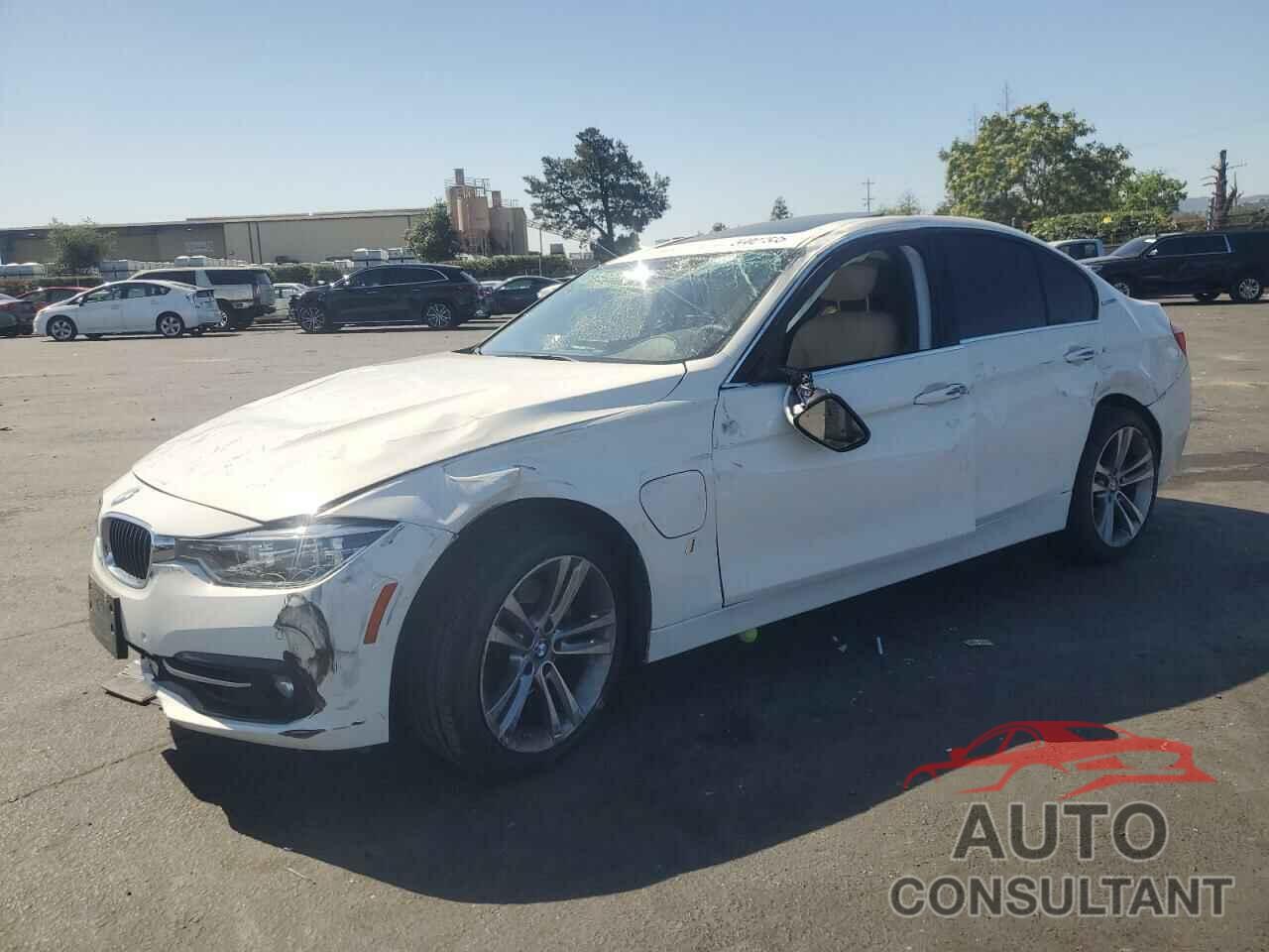 BMW 3 SERIES 2018 - WBA8E1C56JA756703