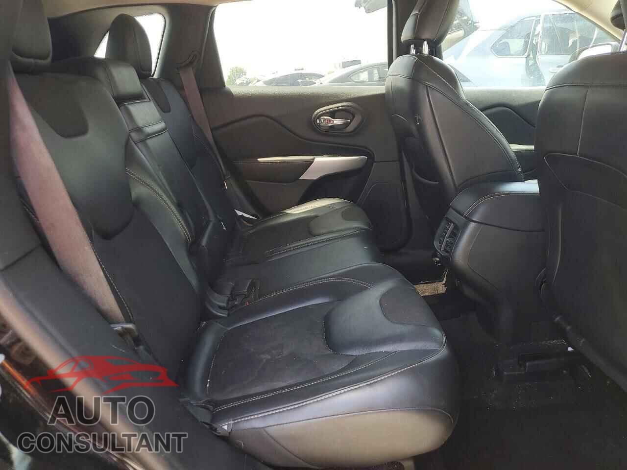 JEEP CHEROKEE 2018 - 1C4PJLLB7JD604357
