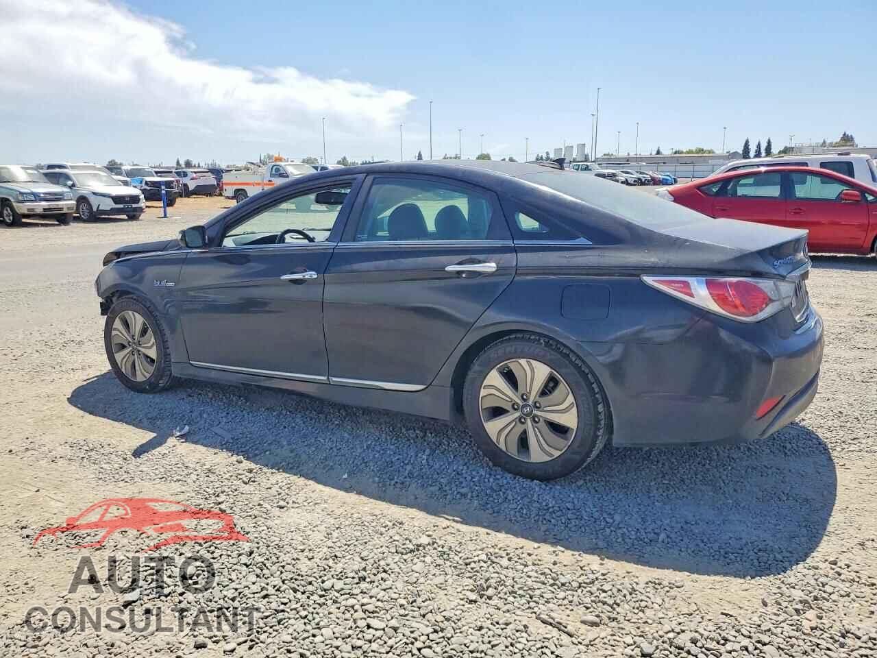 HYUNDAI SONATA 2013 - KMHEC4A44DA100989