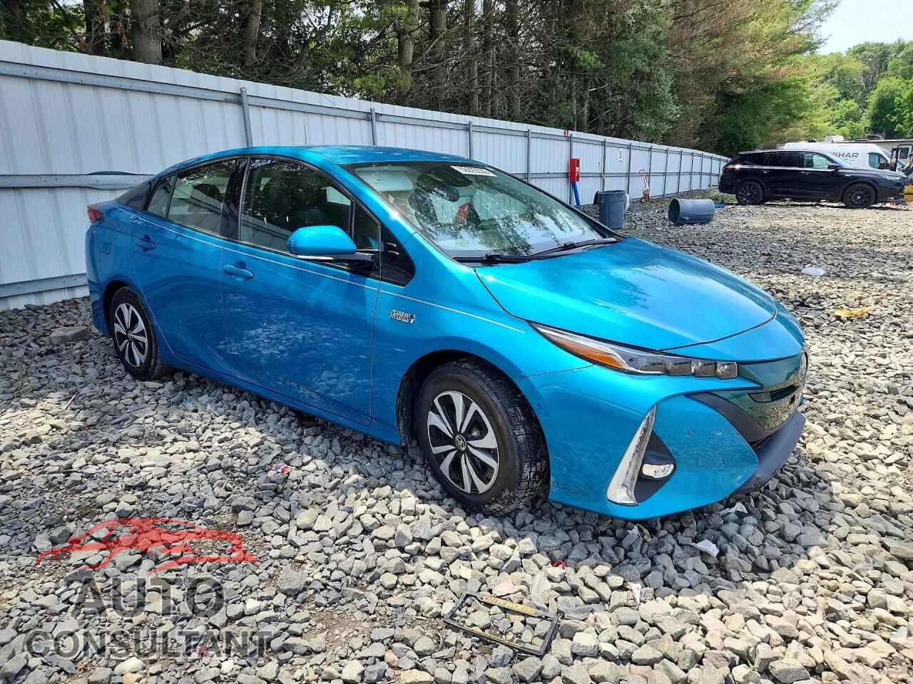 TOYOTA PRIUS 2017 - JTDKARFP4H3019899