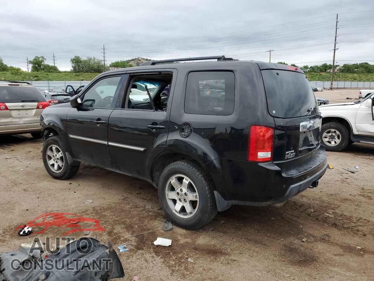 HONDA PILOT 2011 - 5FNYF3H9XBB038703