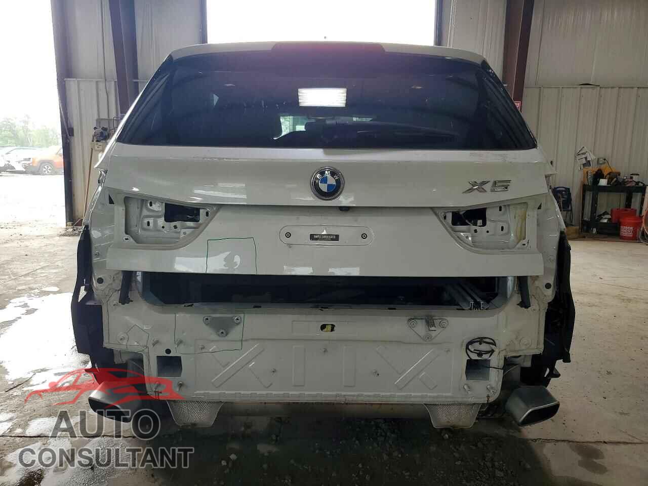 BMW X5 2018 - 5UXKR0C52J0X99690